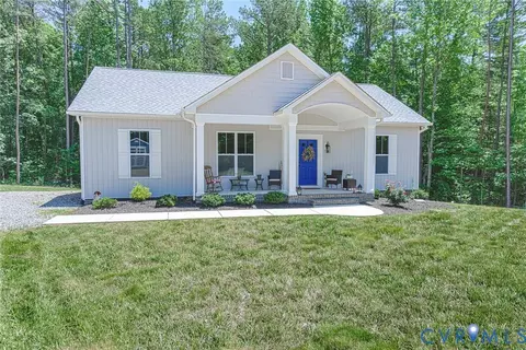 8007 E Patrick Henry Hwy, Nottoway, VA 23955
