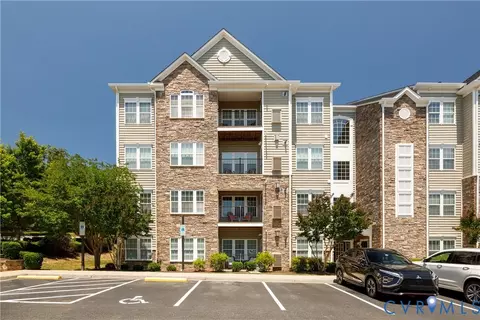 910 Westwood Village Way #201, Midlothian, VA 23114