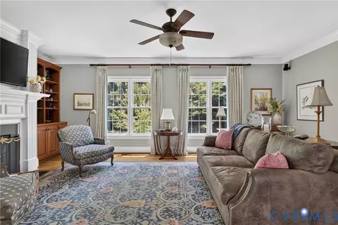 Living - 3401 Handley Rd, Midlothian, VA 23113 photo 2 of 7