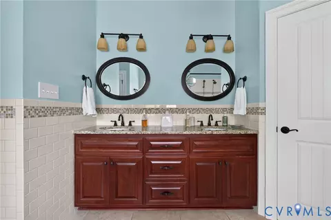 Bath - 3401 Handley Rd, Midlothian, VA 23113 photo 3 of 11