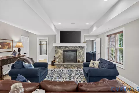 Living - 3401 Handley Rd, Midlothian, VA 23113 photo 7 of 7
