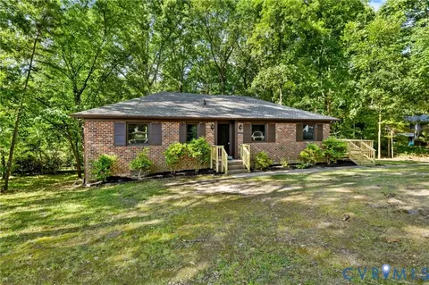 12319 Doe Crossing Ln, Glen Allen, VA 23059