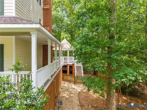 Exterior - 2011 Gamelaw Ct, Midlothian, VA 23113 photo 14 of 22