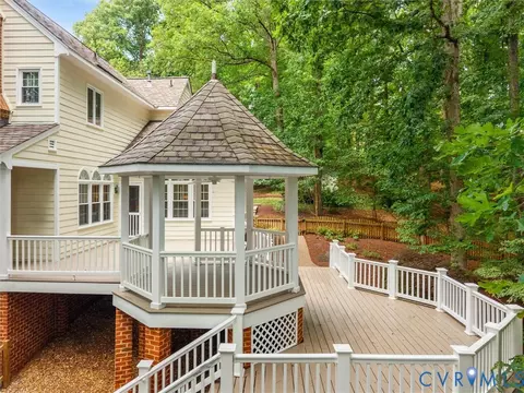 Exterior - 2011 Gamelaw Ct, Midlothian, VA 23113 photo 16 of 22