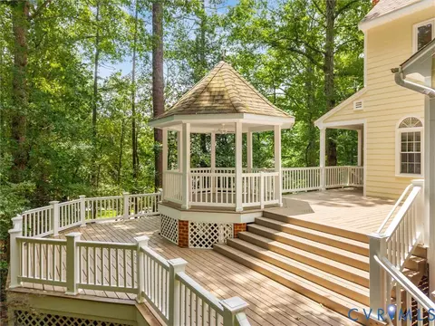 Exterior - 2011 Gamelaw Ct, Midlothian, VA 23113 photo 18 of 22