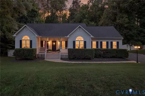 11919 Swift Crossing Dr, Midlothian, VA 23112