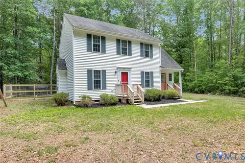 501 Bent Creek Ln, Bumpass, VA 23024
