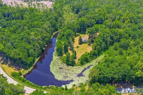 8501 Hickory Rd, Chesterfield, VA 23803