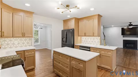 Kitchen - 12124 Swift Crossing Dr, Midlothian, VA 23112 photo 4 of 6