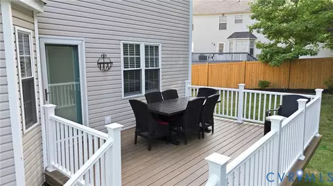 Exterior - 12124 Swift Crossing Dr, Midlothian, VA 23112 photo 5 of 8