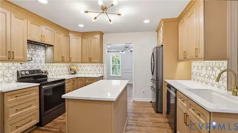 Kitchen - 12124 Swift Crossing Dr, Midlothian, VA 23112 photo 1 of 6
