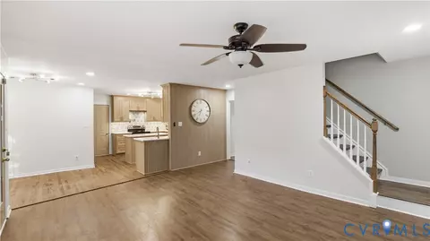 Living - 12124 Swift Crossing Dr, Midlothian, VA 23112 photo 2 of 6
