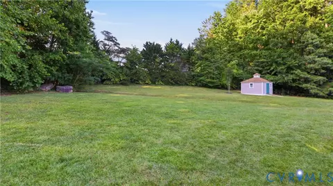Exterior - 12124 Swift Crossing Dr, Midlothian, VA 23112 photo 6 of 8