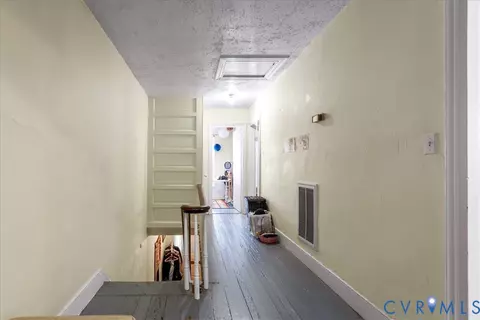 Entry Way - 311 S Cherry St, Richmond, VA 23220 photo 4 of 5