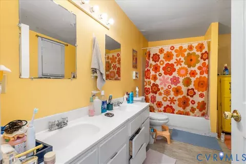 Bath - 311 S Cherry St, Richmond, VA 23220 photo 1 of 2