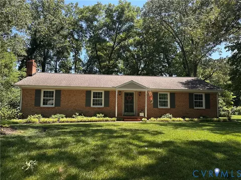 9154 Avondale Dr, Mechanicsville, VA 23116