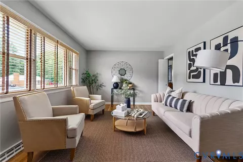 Living - 6337 Commander Rd, Richmond, VA 23224 photo 2 of 6