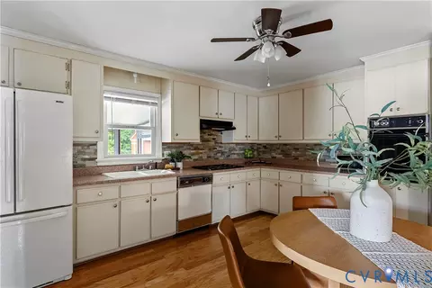 Kitchen - 6337 Commander Rd, Richmond, VA 23224 photo 2 of 4