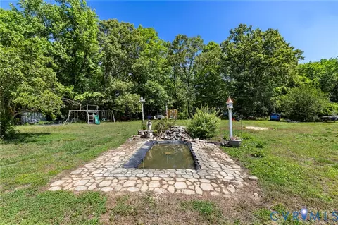 Exterior - 5820 Osterbind Ln, Richmond, VA 23237 photo 3 of 6