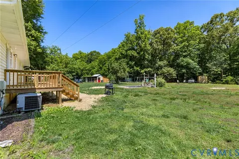 Exterior - 5820 Osterbind Ln, Richmond, VA 23237 photo 2 of 6