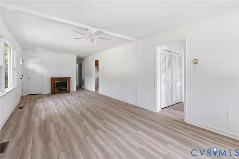 Living - 5820 Osterbind Ln, Richmond, VA 23237 photo 5 of 5