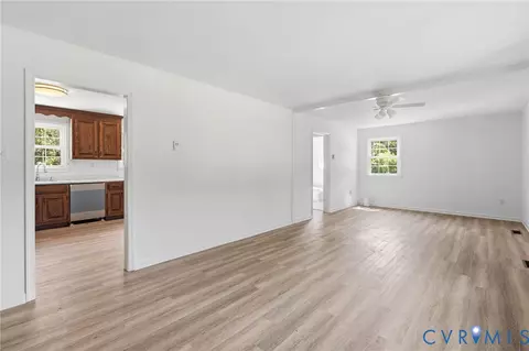 Living - 5820 Osterbind Ln, Richmond, VA 23237 photo 3 of 5