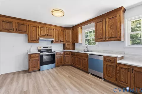 Kitchen - 5820 Osterbind Ln, Richmond, VA 23237 photo 1 of 3