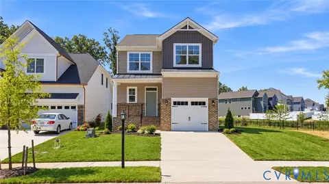 1466 Pinchot St, North Chesterfield, VA 23235