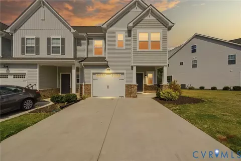 7714 Leeds Castle Ln, New Kent, VA 23124