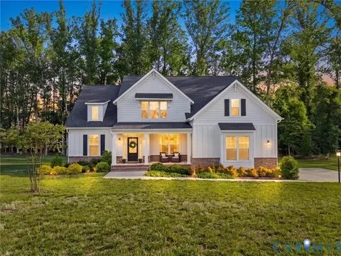 11730 Riverboat Dr, Chester, VA 23836