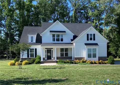 11730 Riverboat Dr, Chester, VA 23836