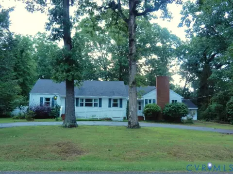 2619 Lancraft Rd, North Chesterfield, VA 23235