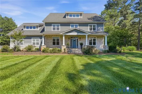 4818 Queen Carolyn Ln, Mechanicsville, VA 23116