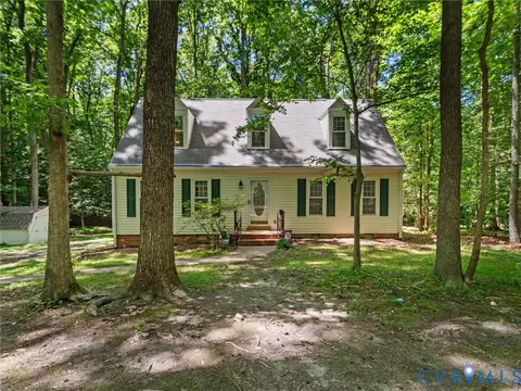 12600 Donegal Dr, Chesterfield, VA 23832