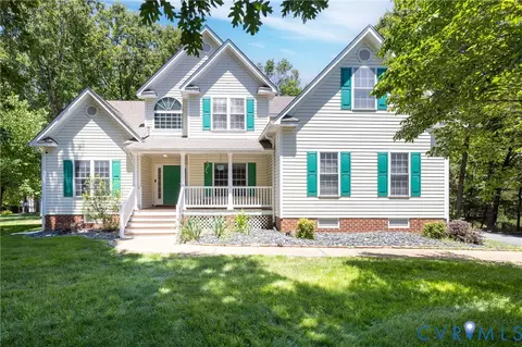 5112 Beachmere Ct, Chester, VA 23831