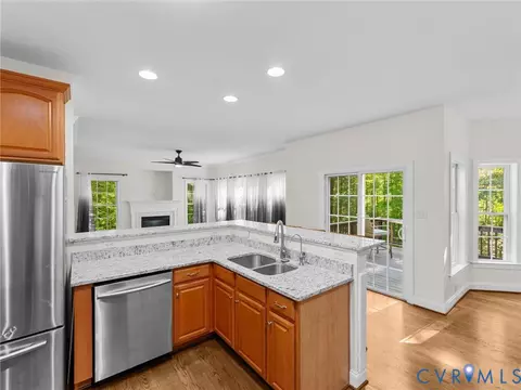 Kitchen - 2967 Willow Trace Ln, Sandy Hook, VA 23153 photo 4 of 5