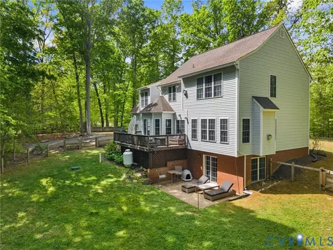 Exterior - 2967 Willow Trace Ln, Sandy Hook, VA 23153 photo 5 of 6