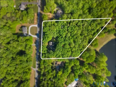 2967 Willow Trace Ln, Sandy Hook, VA 23153