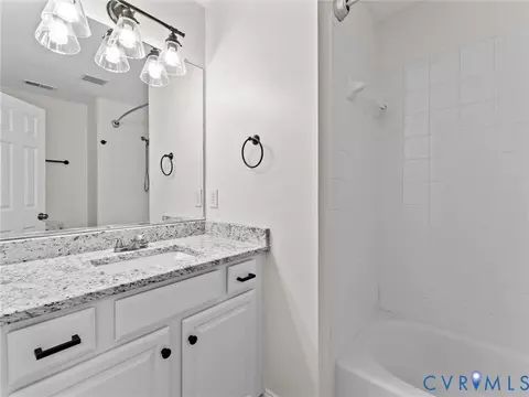 Bath - 2967 Willow Trace Ln, Sandy Hook, VA 23153 photo 4 of 4