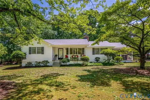 8315 King Dr, Disputanta, VA 23842