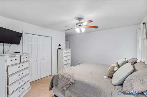 Bedroom - 7195 Railroad Bed Rd, Carson, VA 23830 photo 2 of 7