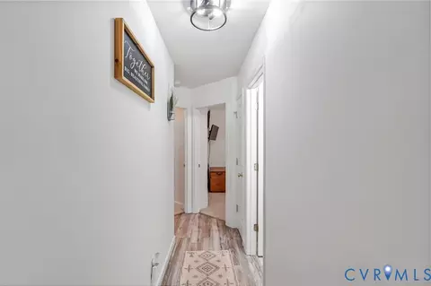 Entry Way - 7195 Railroad Bed Rd, Carson, VA 23830 photo 2 of 2