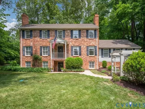 8706 Berwickshire Dr, Henrico, VA 23229