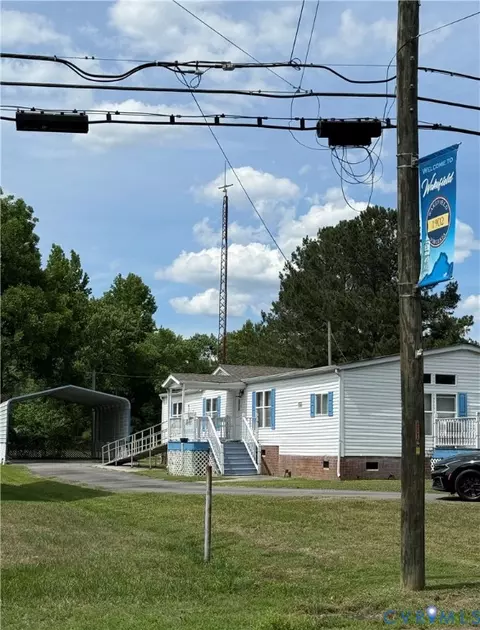 304 E Main St, Wakefield, VA 23888