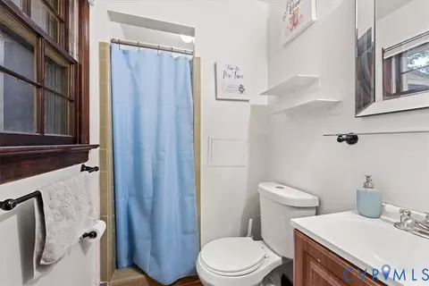 Bath - 12203 Mckenna Cir, Midlothian, VA 23112 photo 2 of 2