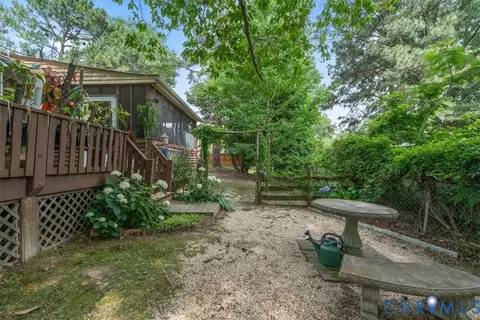 Exterior - 12203 Mckenna Cir, Midlothian, VA 23112 photo 11 of 16