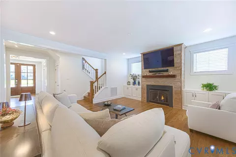 Living - 2112 Avada Dr, Midlothian, VA 23112 photo 3 of 3