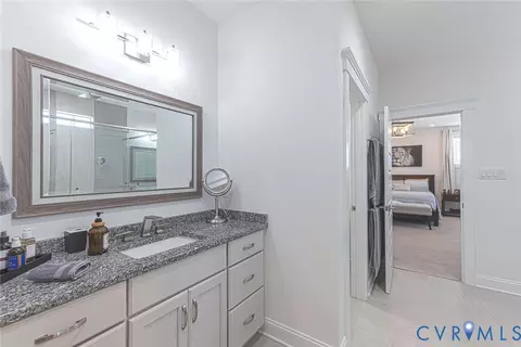 Entry Way - 2112 Avada Dr, Midlothian, VA 23112 photo 5 of 6
