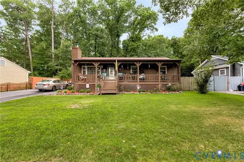 11330 Great Branch Dr, Chester, VA 23831