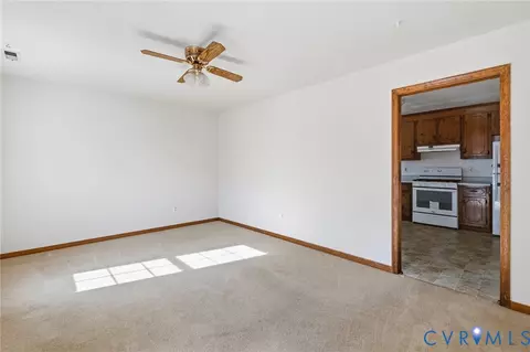Living - 6904 Pointer Ridge Rd, Midlothian, VA 23112 photo 1 of 2
